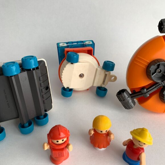 Vintage Playmate Playskool Space Station Set - Picture 9 of 13